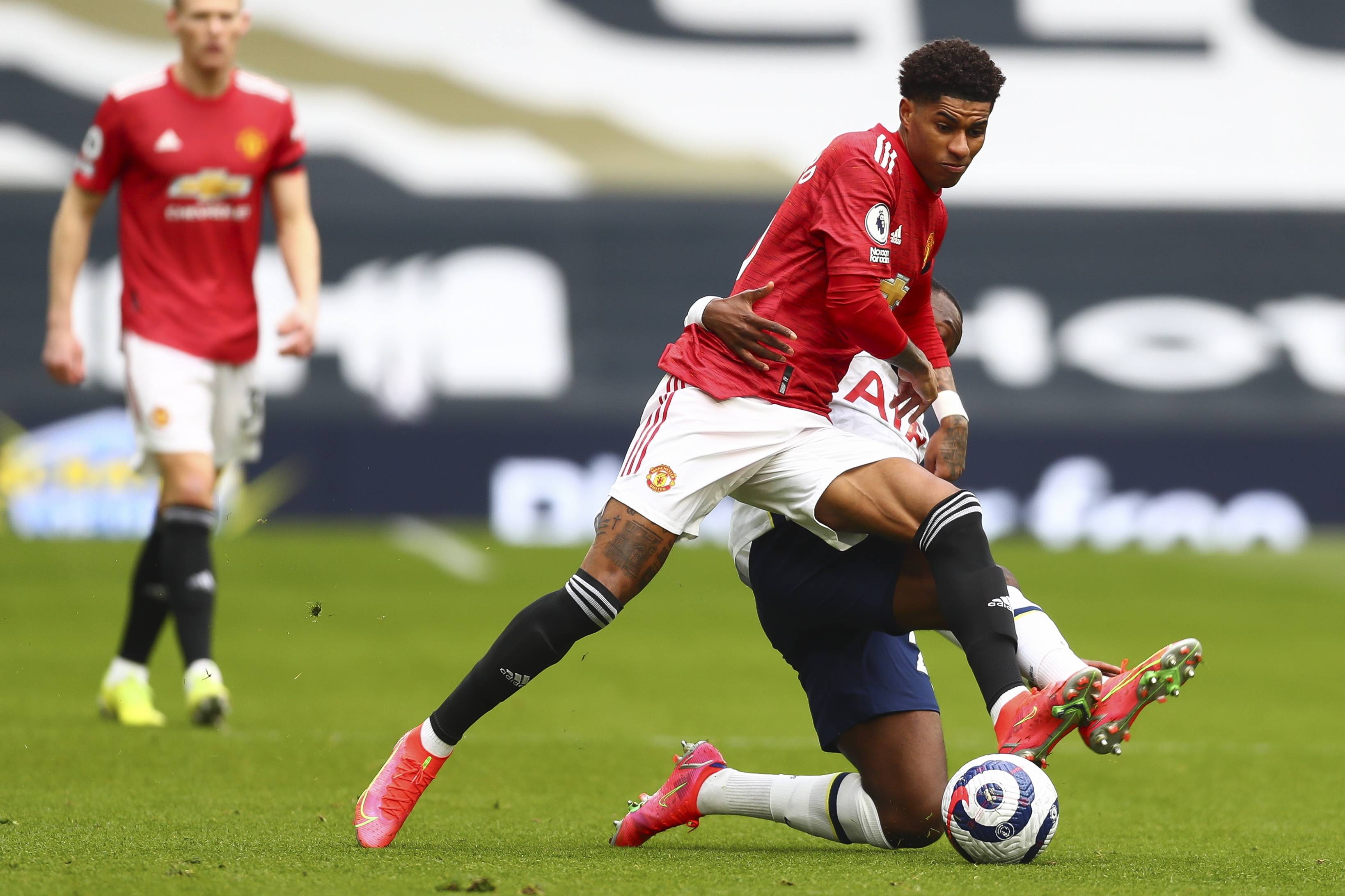 在欧洲足坛 在欧洲足坛