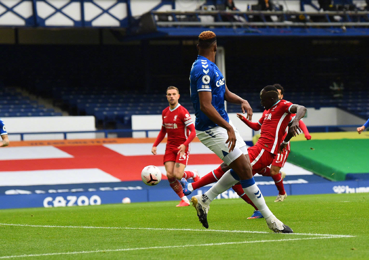 员保持了高 员保持了高